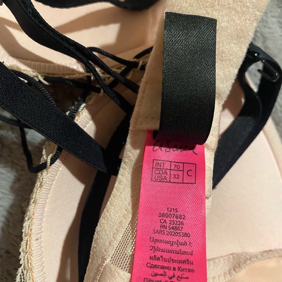 Like New LaSenza bra - Picture 3 of 3